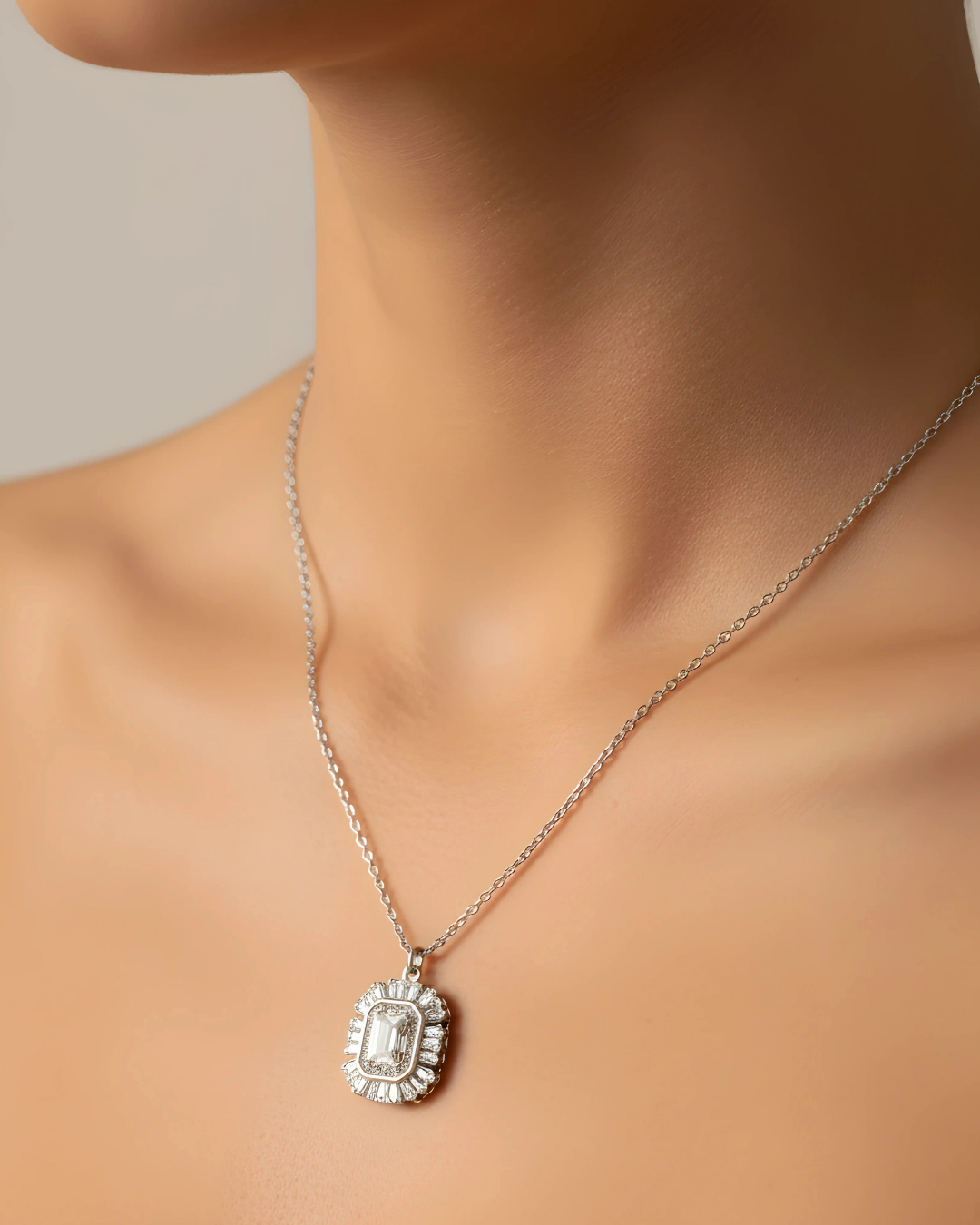 Silver Aurora Radiance Necklace