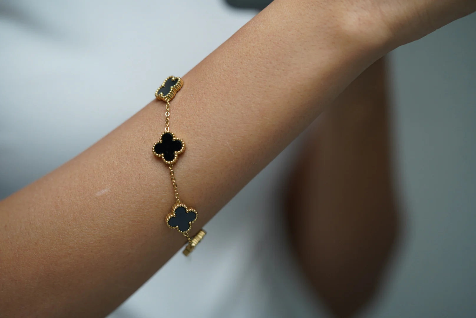 Dainty Clover Leaf Bracelet